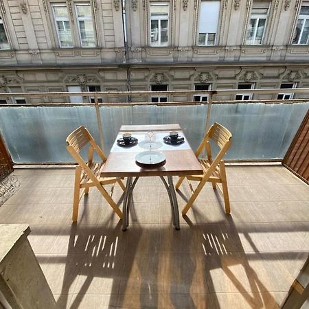 Appartement Parisi Flat à Budapest Extérieur photo